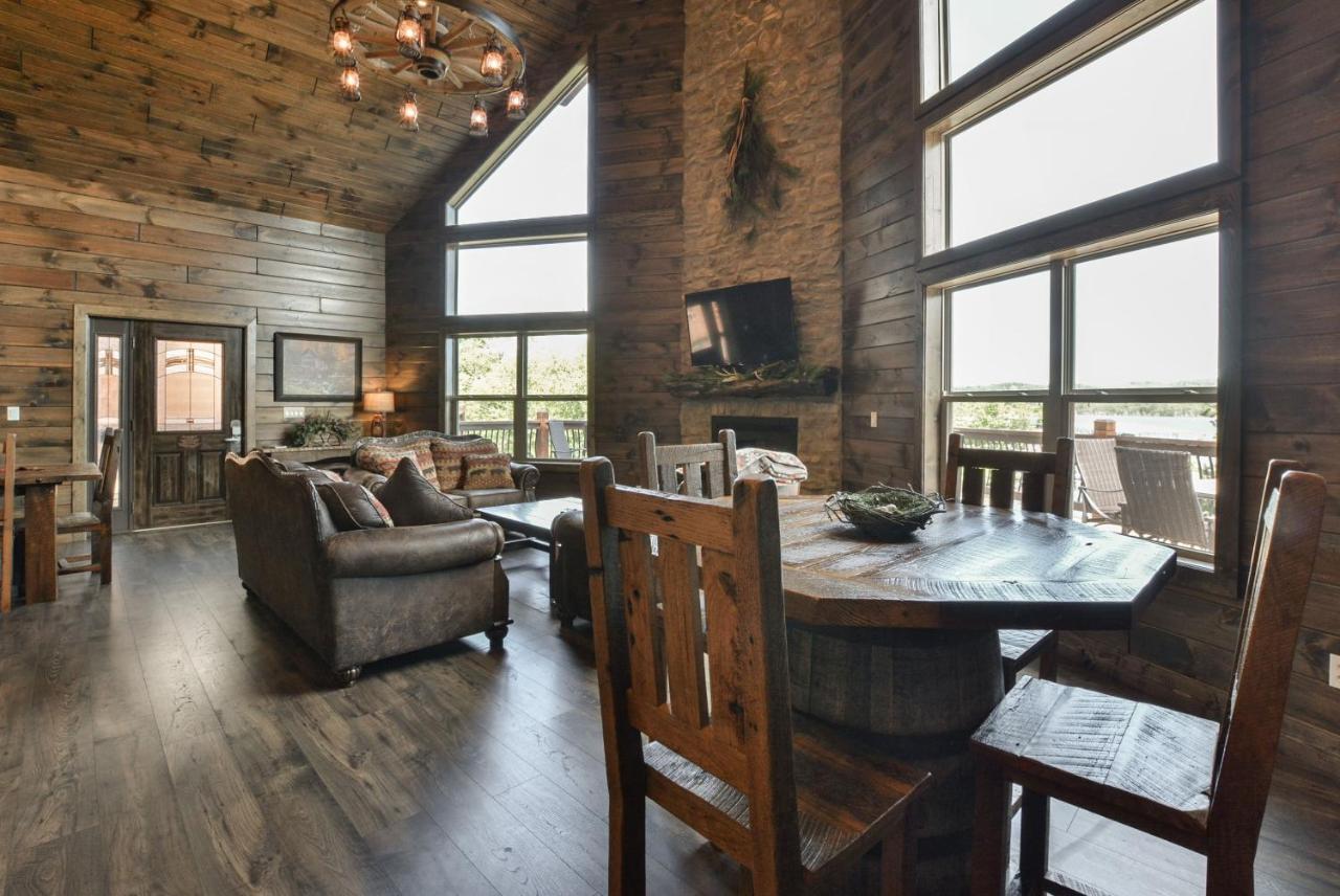 Watermill Cove Resort Lakefront Lodge By Silver Dollar City Pool Lazy River Branson Exterior photo