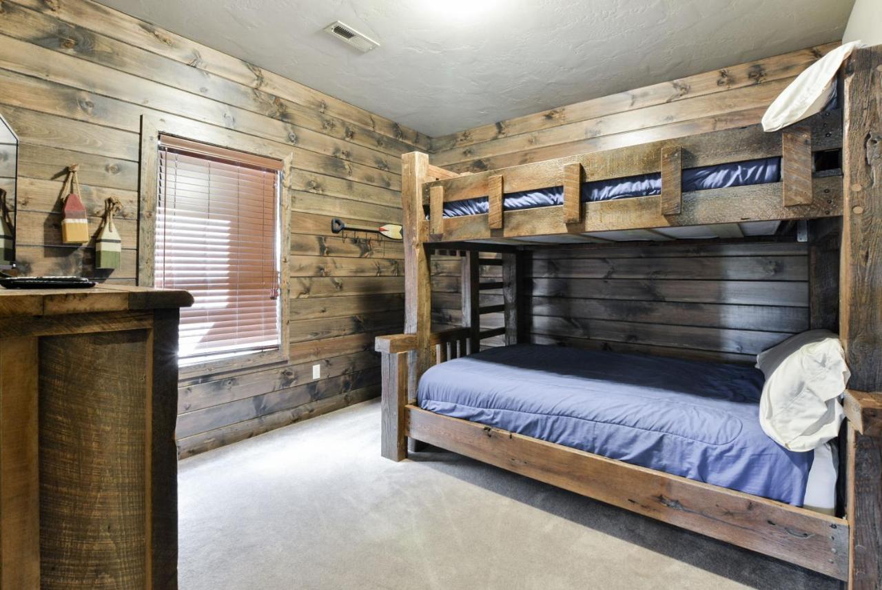 Watermill Cove Resort Lakefront Lodge By Silver Dollar City Pool Lazy River Branson Exterior photo